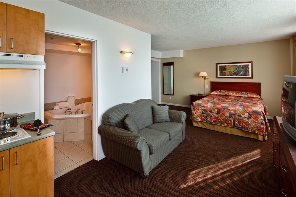 Les Labelle 3* Montréal
